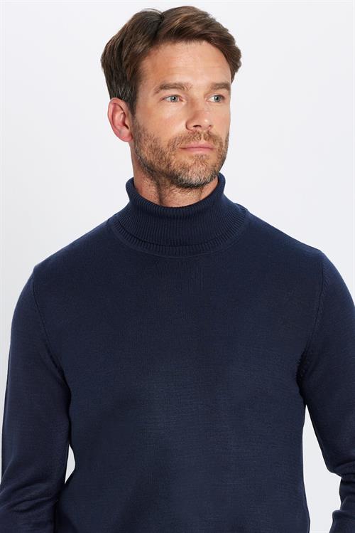 Erkek Slim Fit Dar Kesim Yumuşak Dokulu Tüylenmeyen Lacivert Tam Balıkçı Yaka Triko Kazak