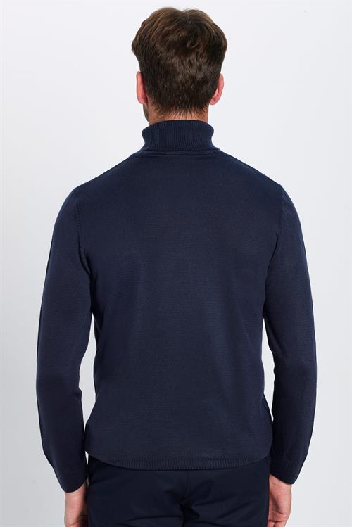 Erkek Slim Fit Dar Kesim Yumuşak Dokulu Tüylenmeyen Lacivert Tam Balıkçı Yaka Triko Kazak