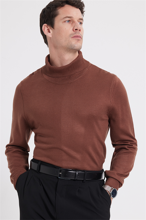 Erkek Slim Fit Dar Kesim Yumuşak Dokulu Tüylenmeyen Kahverengi Tam Balıkçı Yaka Triko Kazak