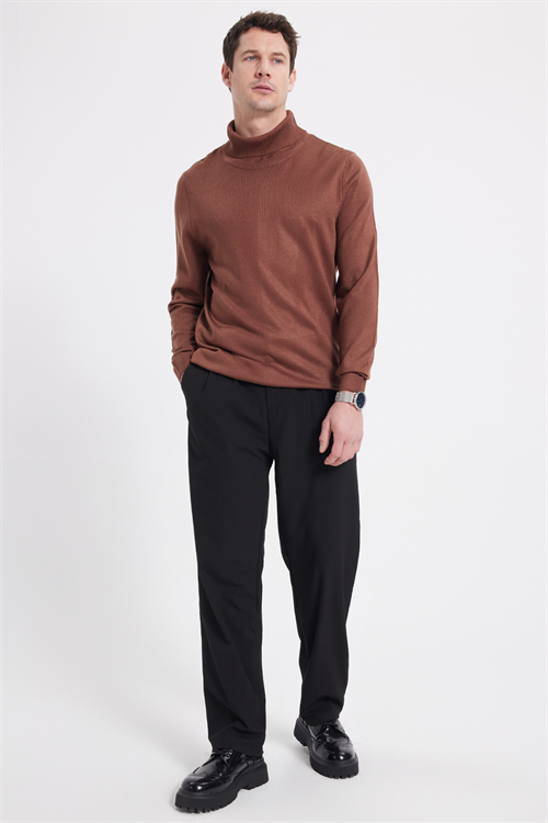 Erkek Slim Fit Dar Kesim Yumuşak Dokulu Tüylenmeyen Kahverengi Tam Balıkçı Yaka Triko Kazak