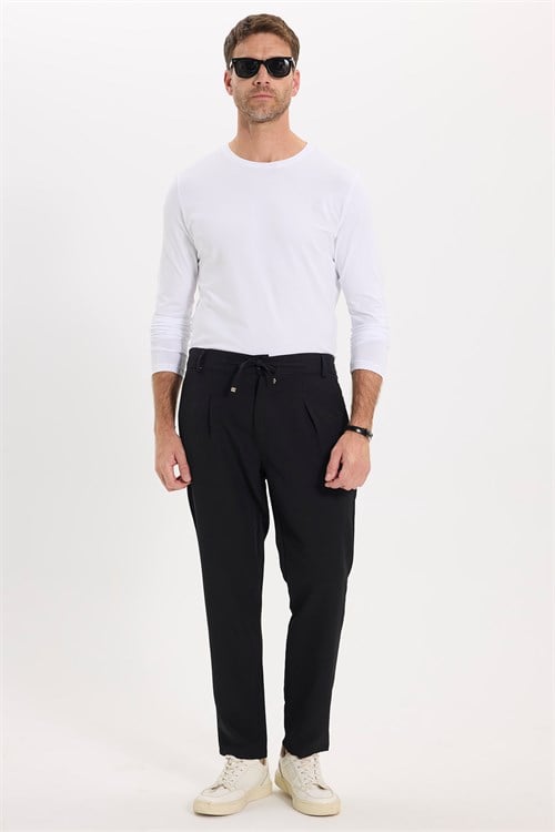 Erkek Slim Fit Dar Kesim Pamuklu Yumuşak Dokulu Bisiklet Yaka Likralı Beyaz Sweatshirt