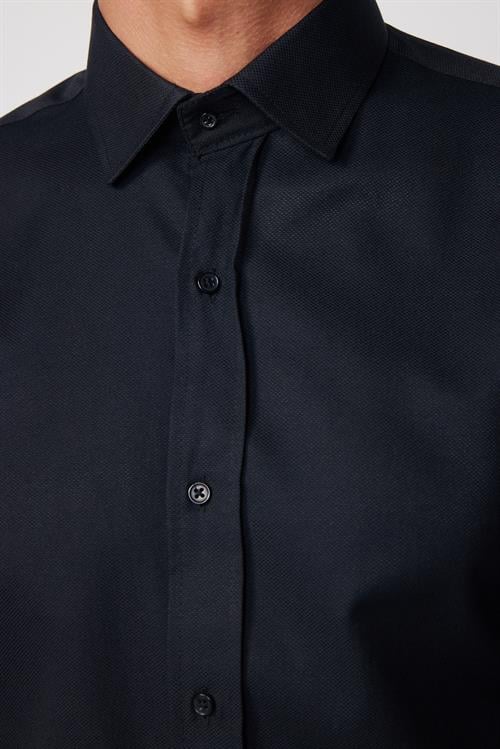 Modern Slim Fit Uzun Kollu Pamuklu Kolay Ütü Armürlü Siyah Erkek Gömlek