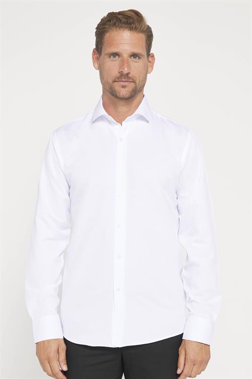 Modern Slim Fit Uzun Kollu Pamuklu Kolay Ütü Armürlü Erkek Beyaz Gömlek