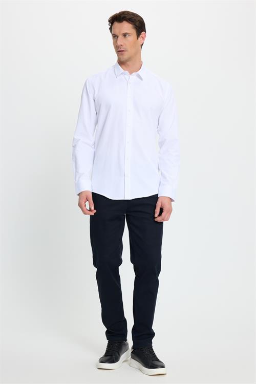 Modern Slim Fit Uzun Kollu Pamuklu Kolay Ütü Armürlü Beyaz Erkek Gömlek