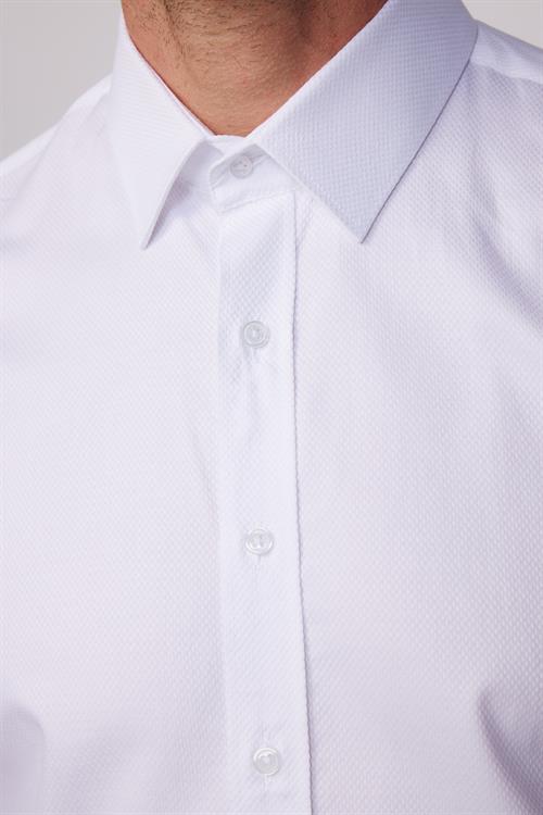 Modern Fit Uzun Kollu %100 Pamuk Armürlü Premium Erkek Beyaz Gömlek