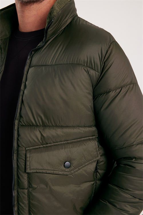 Erkek Regular Fit Klasik Kesim Çift Cepli Lastikli Sıcak Tutan Dik Yaka Haki Mont