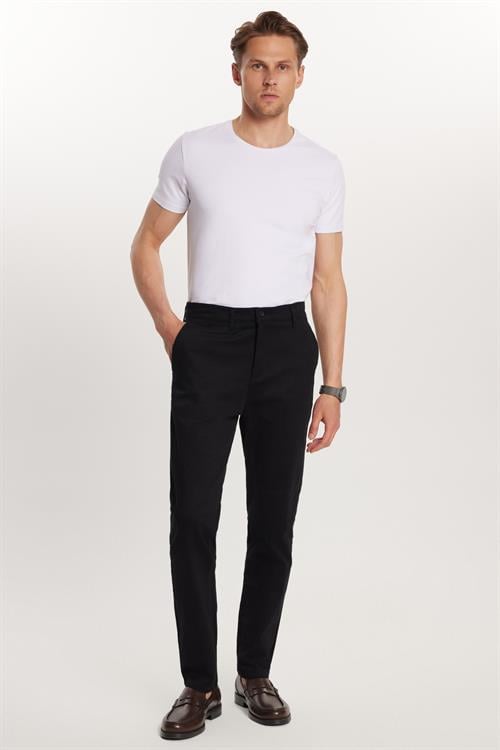 Erkek Slim Fit Chino Esnek Yandan Cepli Önü Fermuarlı Pamuklu Dokulu Siyah Pantolon