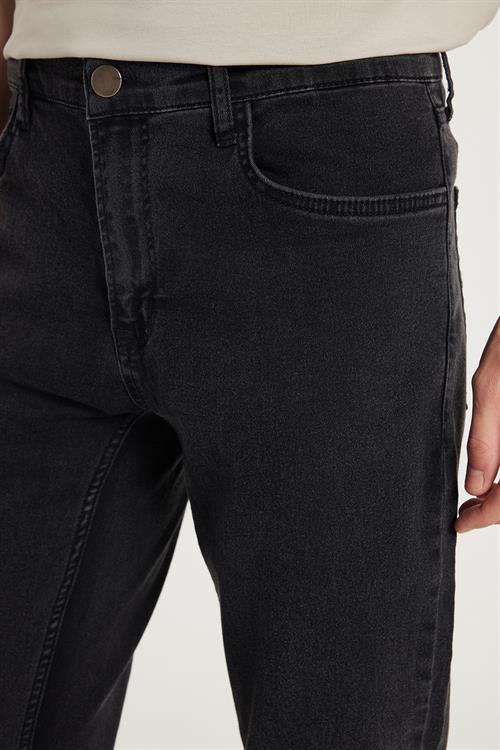 Erkek Regular Fit Yıkamalı Taşlamalı Esnek Kot Düz Paça Tapered Siyah Jean Pantolon