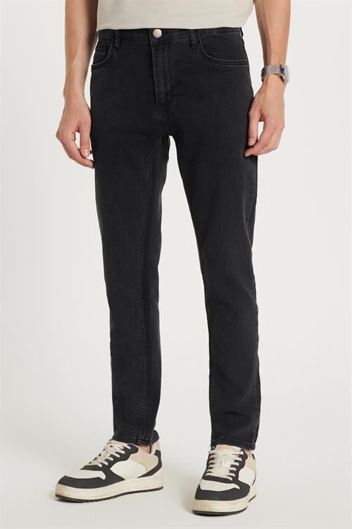 Erkek Regular Fit Yıkamalı Taşlamalı Esnek Kot Düz Paça Tapered Siyah Jean Pantolon