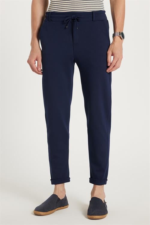 Erkek Slim Fit Pamuklu Beli Bağlamalı Yan Cepli Katlamalı Paça Jogger Lacivert Pantolon