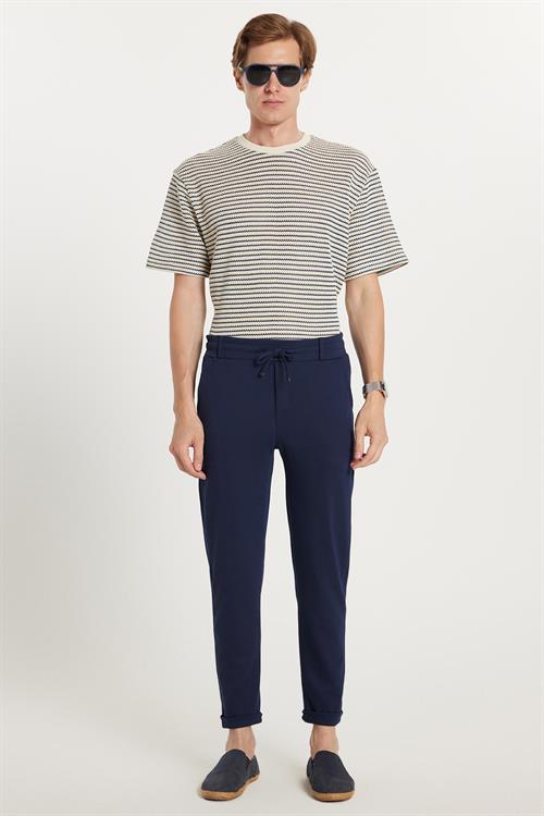 Erkek Slim Fit Pamuklu Beli Bağlamalı Yan Cepli Katlamalı Paça Jogger Lacivert Pantolon