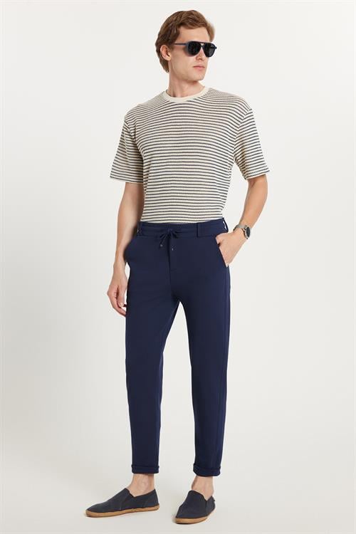Erkek Slim Fit Pamuklu Beli Bağlamalı Yan Cepli Katlamalı Paça Jogger Lacivert Pantolon