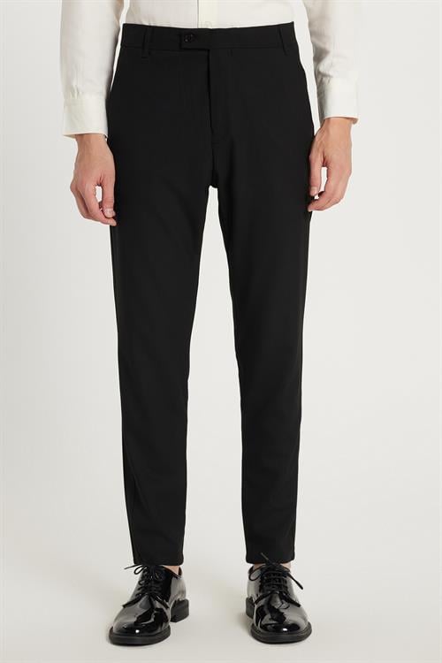 Erkek Slim Fit Dar Kesim Chino Yandan Cepli Pamuklu Siyah Pantolon