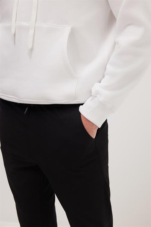 Erkek Slim Fit Dar Kesim Pamuklu Lastikli Beli Bağcıklı Siyah Pantolon