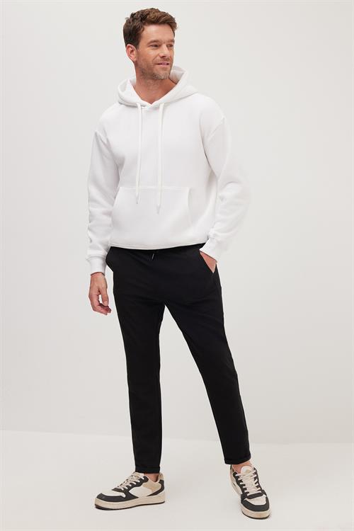 Erkek Slim Fit Dar Kesim Pamuklu Lastikli Beli Bağcıklı Siyah Pantolon