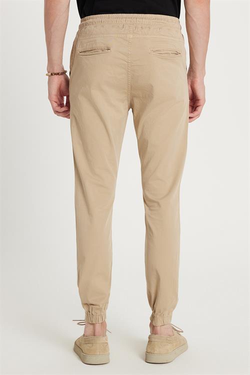 Erkek Slim Fit Dar Kesim Pamuklu Normal Bel Lastikli Paça Bej Renk Pantolon