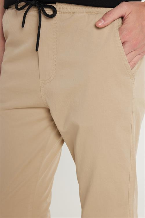 Erkek Slim Fit Dar Kesim Pamuklu Normal Bel Lastikli Paça Bej Renk Pantolon