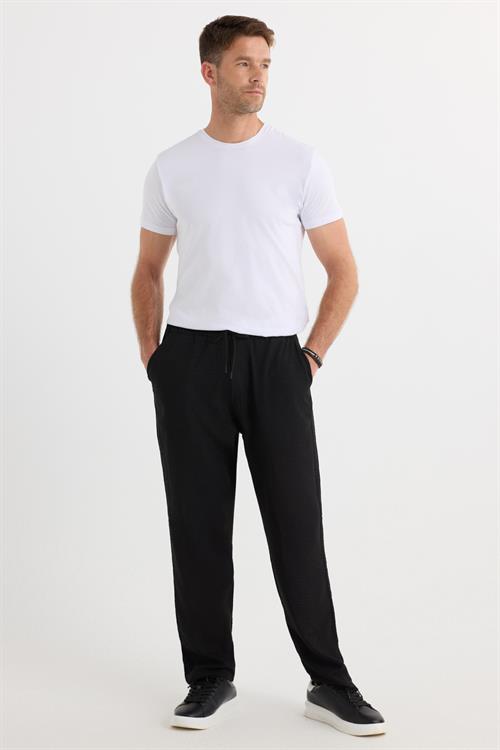 Erkek Standart Fit Normal Kesim Beli Bağcıklı Geniş Paça Siyah Pantolon