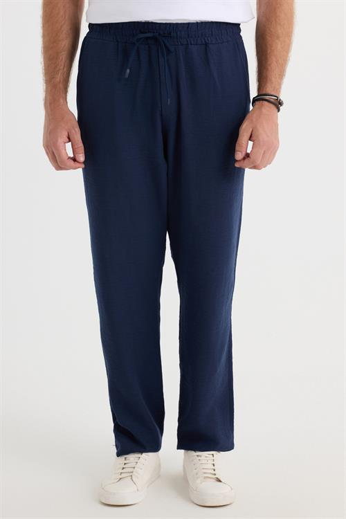 Erkek Standart Fit Normal Kesim Beli Bağcıklı Geniş Paça Lacivert Pantolon