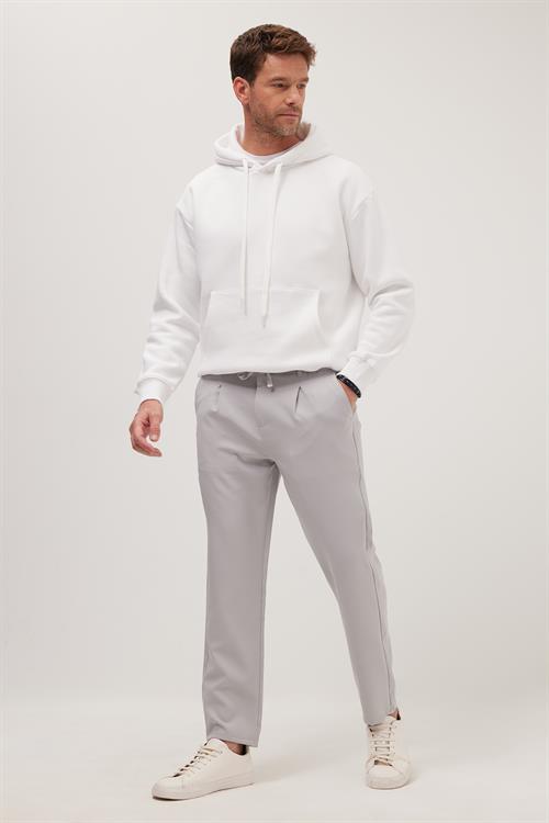 Erkek Slim Fit Dar Kesim Lastikli Bel Bağcık Detaylı Pileli Gri Pantolon