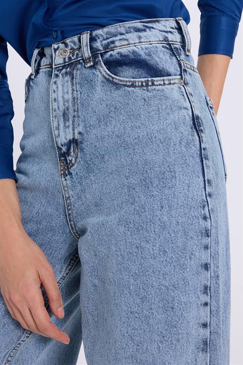 Kadın Regular Fit Klasik Kesim Baggy Pamuklu Geniş Paça Mavi Jean Pantolon