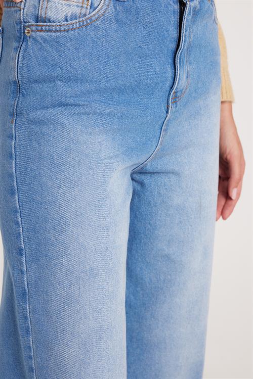 Kadın Regular Fit Klasik Kesim Pamuklu Bol Paça Mavi Jean Pantolon
