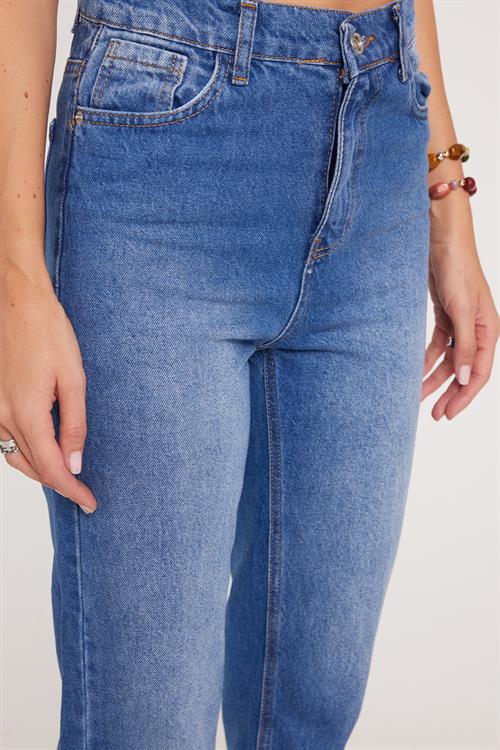 Kadın Slim Fit Dar Kesim Pamuklu Dar Paça Mavi Jean Pantolon