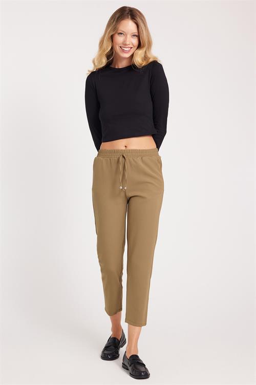 Kadın Relax Fit Rahat Kesim Yüksel Bel Dar Paça Beli Lastikli Bağcıklı Haki Pantolon