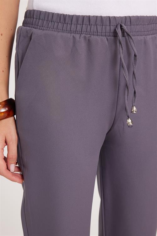 Kadın Relax Fit Rahat Kesim Yüksel Bel Dar Paça Beli Lastikli Bağcıklı Antrasit Pantolon