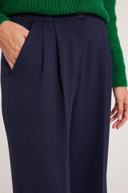 Kadın Regular Fit Klasik Kesim Yüksel Bel Geniş Paça Lacivert Pantolon