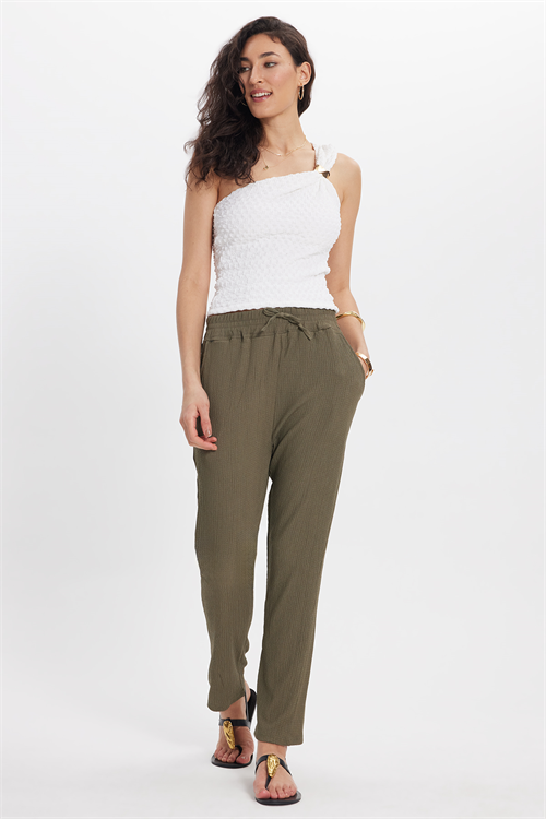 Kadın Regular Fit Klasik Kesim Pamuklu Beli Bağcıklı Desenli Çift Cepli Haki Pantolon