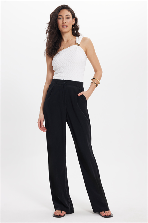 Kadın Relax Fit Rahat Kesim Düz Çift Cepli Siyah Pantolon