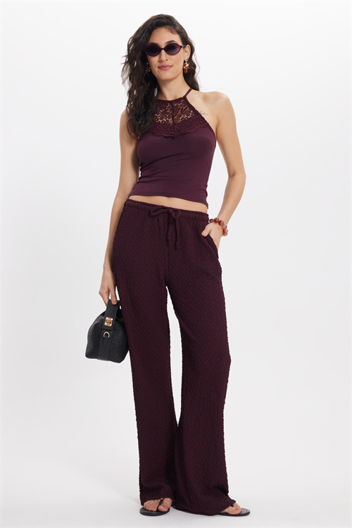 Kadın Relax Fit Rahat Kesim Beli Bağcıklı Lastikli Dokulu Çift Cepli Mürdüm Pantolon