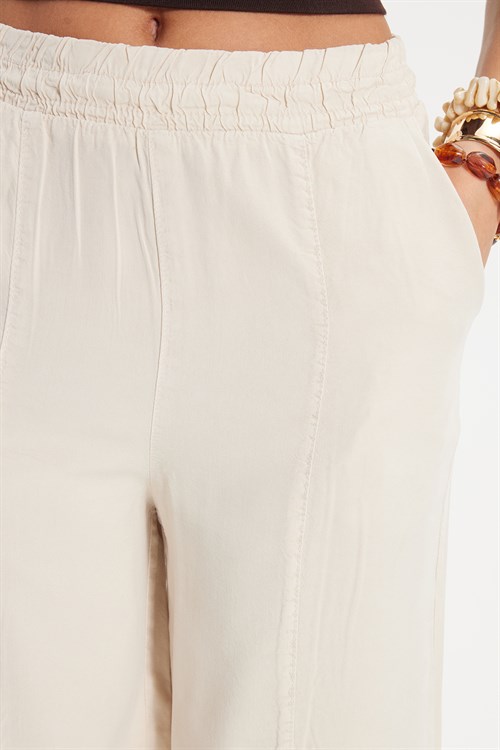 Kadın Relax Fit Rahat Kesim Beli Lastikli Yumuşak Dokulu Çift Cepli Taş Pantolon
