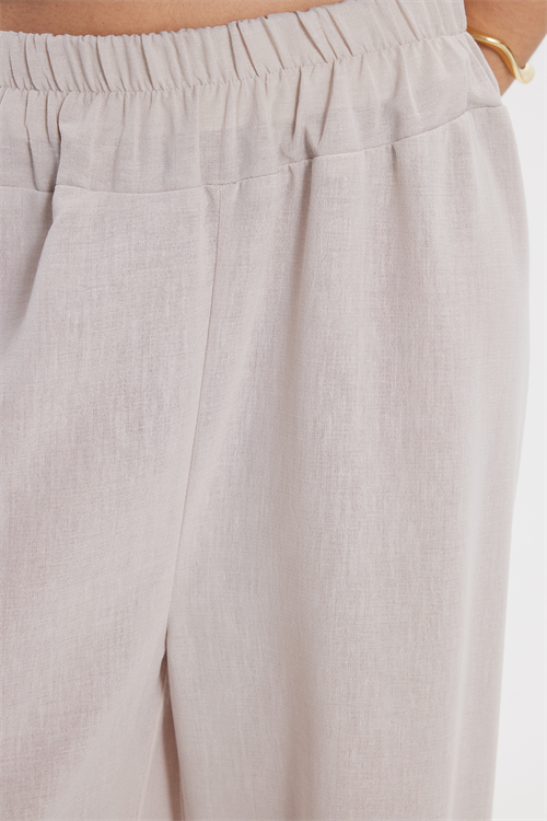 Kadın Relax Fit Rahat Kesim Beli Lastikli Bej Pantolon