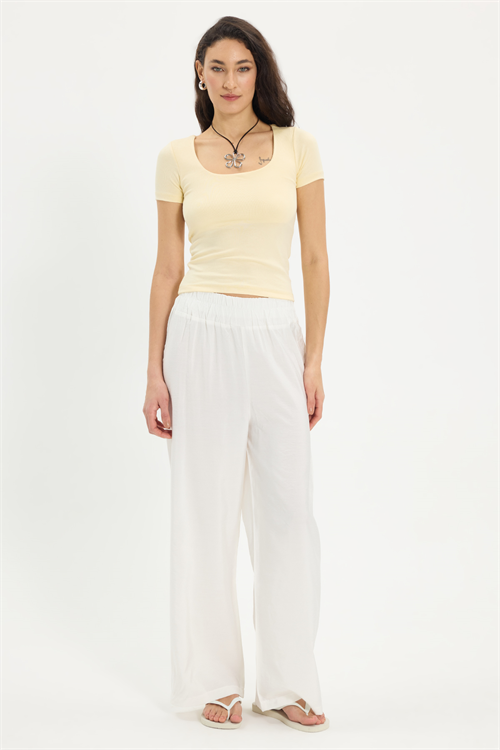 Kadın Relax Fit Rahat Kesim Beli Lastikli Ekru Pantolon