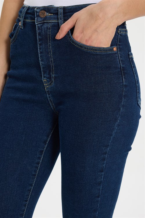 Kadın Regular Fit Klasik Kesim Pamuklu Likralı İspanyol Paça Lacivert Jean Kot Pantolon