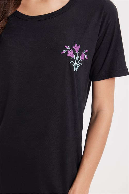 Kadın Standart Fit Normal Kesim Bisiklet Yaka Kısa Kollu Baskılı Siyah Pijama Takımı