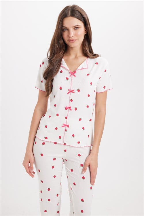Kadın Standart Fit Normal Kesim Fitilli Görünüm Fiyonk Detaylı Kısa Kol Baskılı Ekru Pijama Takımı