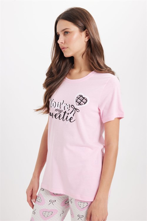 Kadın Regular Fit Klasik Kesim %100 Pamuk Bisiklet Yaka Kısa Kollu Baskılı Pembe Pijama Takımı