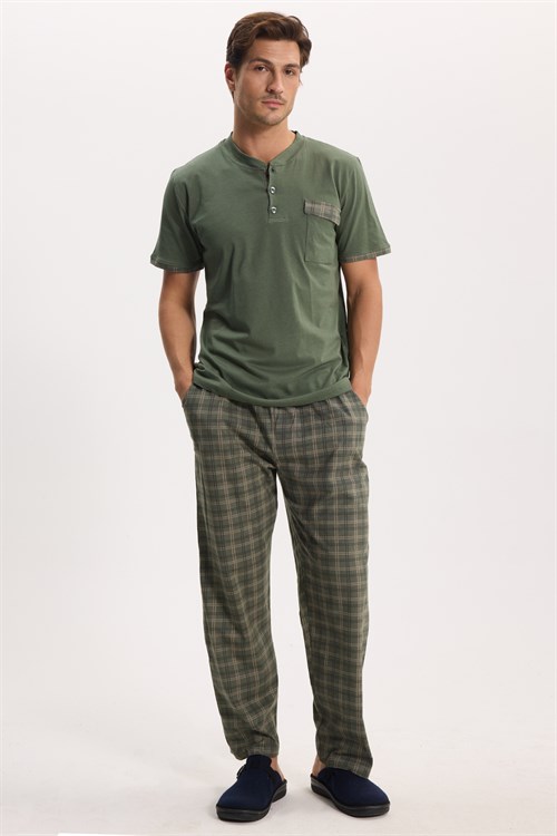 Erkek Standart Fit Normal Kesim Pamuklu Kısa Kollu Bisiklet Yaka Cepli Yeşil Pijama Takımı