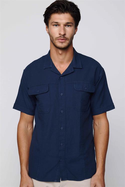 Erkek Relax Fit Rahat Kesim Oversize Kısa Kollu %100 Pamuk Keten Doku Çift Cep Apaş Yaka Lacivert Gömlek
