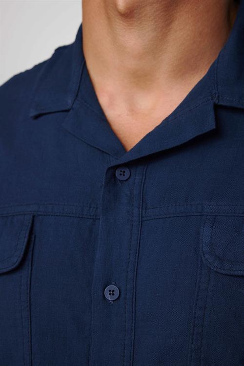 Erkek Relax Fit Rahat Kesim Oversize Kısa Kollu %100 Pamuk Keten Doku Çift Cep Apaş Yaka Lacivert Gömlek