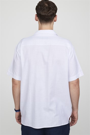 Erkek Relax Fit Rahat Kesim Oversize Kısa Kollu %100 Pamuk Keten Doku Çift Cep Apaş Yaka Beyaz Gömlek