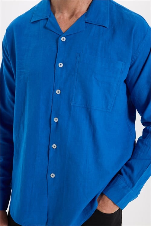 Erkek Relax Fit Rahat Kesim Oversize %100 Pamuk Keten Doku Apaş Yaka Saks Mavi Gömlek