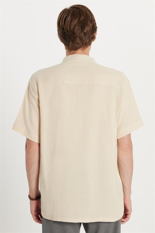 Erkek Relax Fit Rahat Kesim Oversize %100 Pamuk Müslin Kumaş Kısa Kollu Spor Hakim Yaka Bej Gömlek