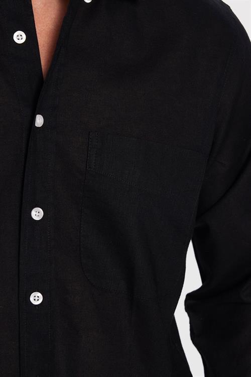 Erkek Regular Fit Klasik Kesim Oversize Pamuklu Keten Doku Düğmeli Yaka Siyah Gömlek