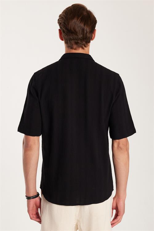 Erkek Regular Fit Rahat Kesim Oversize %100 Pamuk Keten Efekt Kısa Kollu Spor Apaş Yaka Siyah Gömlek