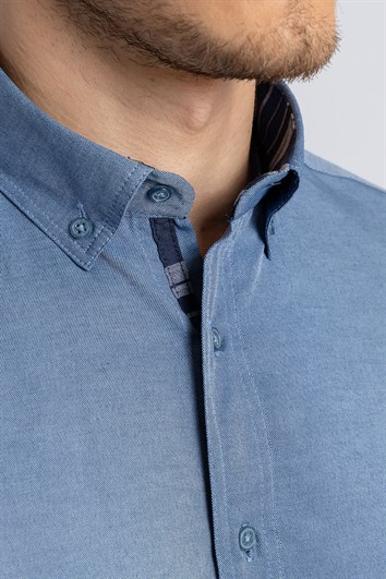 Erkek Slim Fit Dar Kesim Uzun Kollu Pamuklu Oxford Doku Kolay Ütülenebilir Mavi Düğmeli Yaka Gömlek
