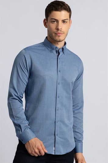 Erkek Slim Fit Dar Kesim Uzun Kollu Pamuklu Oxford Doku Kolay Ütülenebilir Mavi Düğmeli Yaka Gömlek